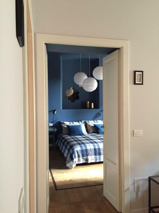 Cosy Apartment 2 Minutes From Duomo Milan Extérieur photo
